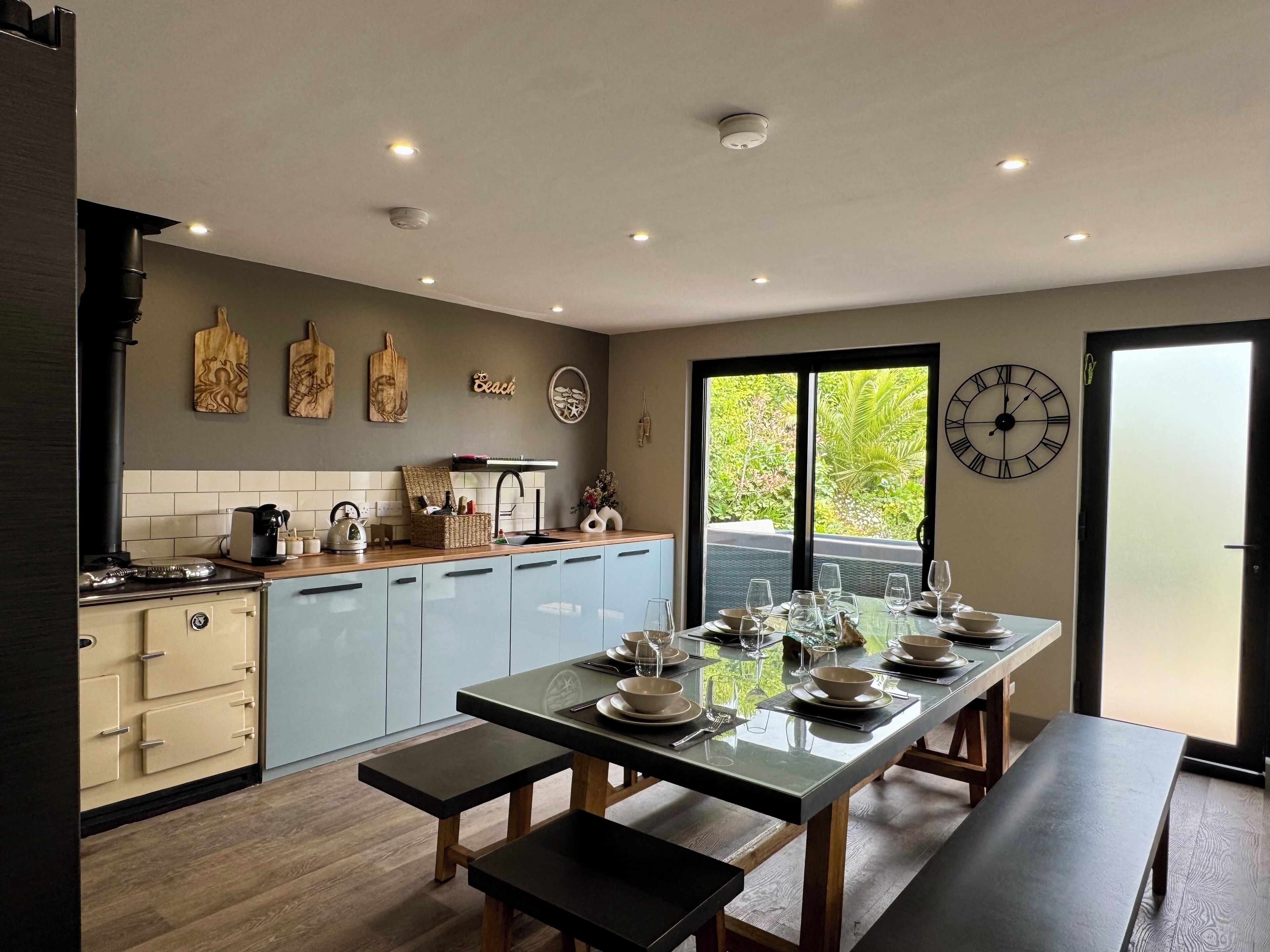Comfort House, Patio | Private kitchen