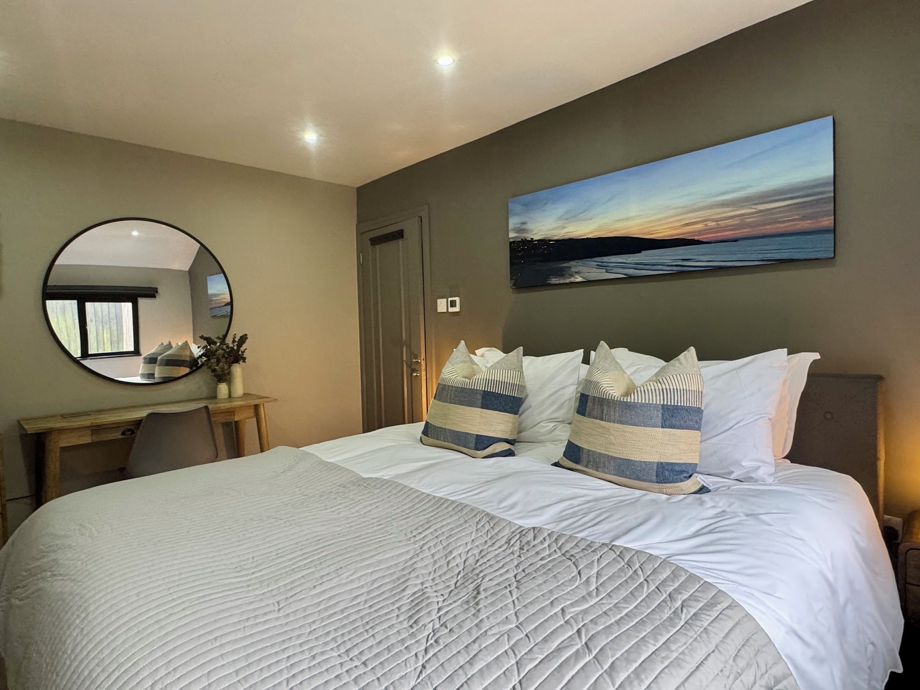 Comfort House, Patio | 4 bedrooms, premium bedding, pillowtop beds, travel crib