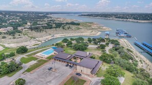 Exterior - Lake Views • Huge Deck • Entertainer’s Dream in Point Venture (Lago Vista)