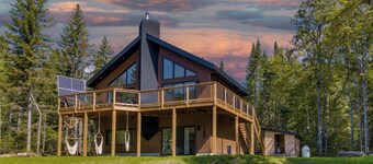 4-season cottage at the gateway to the Bras-du-Nord Valley in Saint-Raymond