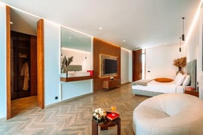 6 bedrooms, iron/ironing board, WiFi, bed sheets - Villa combining contemporary and oriental styles near downtown Marrakech (Marrakech)