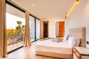 6 bedrooms, iron/ironing board, WiFi, bed sheets - Villa combining contemporary and oriental styles near downtown Marrakech (Marrakech)