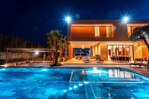 Villa alliant styles contemporain et oriental près du centre-ville de Marrakech
