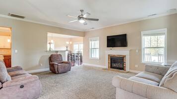 House (4 Bedrooms) | Interior