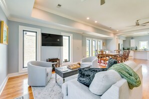 Interior - 2 Mi to Little Rock River Market: Walkable Getaway (Little Rock)