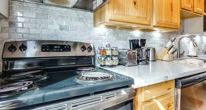 Walk to Main Street: Breck Condo w/ Balcony!