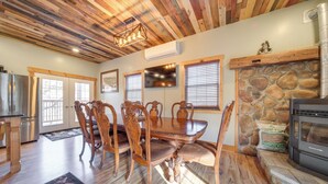 Hús (4 Bedrooms) | Að innan
