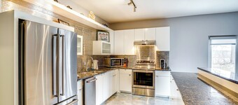 Home Near Road America & Elkhart Lake
