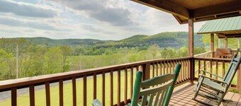 Mtn-view Porch: Arkansas Cabin Near White River