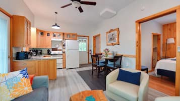 Cottage (2 Bedrooms) | Interior