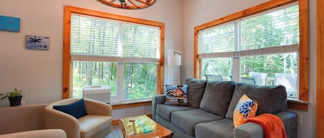 Cottage (2 Bedrooms) | Interior