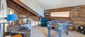 Spacious Keystone Home, Shuttle to Keystone