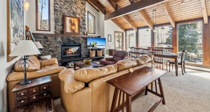 Spacious 5-Bedroom Keystone Home, Steps to Ski Shuttle