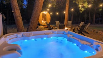 Bain à remous extérieur