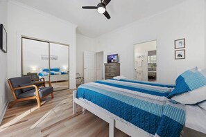 4 bedrooms, iron/ironing board, WiFi, bed sheets