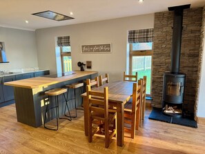 Dining - Ribble Valley Hideaways - Your tranquil escape awaits! (Preston)