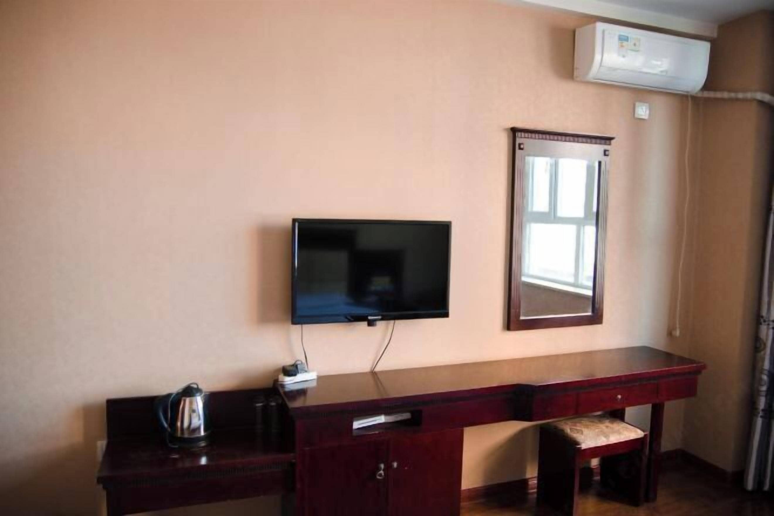 المنشأة من الداخل