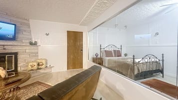1 quarto, ferros/tĂĄbuas de passar roupa, Wi-Fi de cortesia