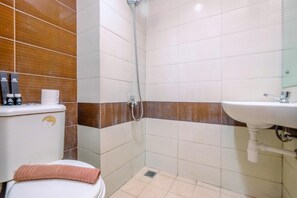 Bathroom - Homey and Tidy Studio Apartment at Margonda Residence 3 (Depok)