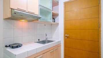 Standard Studio, 1 Bedroom (Apartment) | Private kitchen