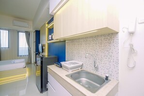 Standard Studio, 1 Bedroom (Apartment) | Private kitchen
