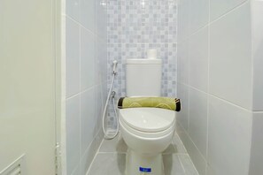 Standard Studio, 1 Bedroom (Apartment) | Bathroom