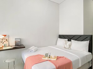 Standard Studio, 1 Bedroom (Apartment) - Enjoy and Cozy Living Studio Transpark Juanda Bekasi Timur Apartment (Bekasi)