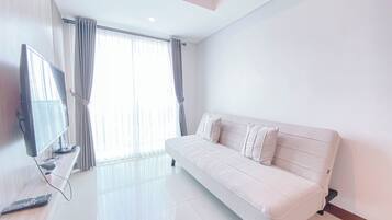 Standard Apartment, 2 Bedrooms (Apartment) | Living room