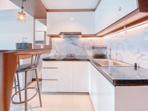 Standard Apartment, 2 Bedrooms (Apartment) | Private kitchen