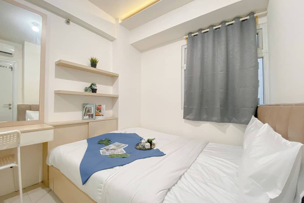 Good Deal and Comfy 2BR Apartment Green Pramuka City