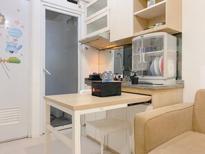 Dining room - Good Deal and Comfy 2BR Apartment Green Pramuka City (Jakarta)