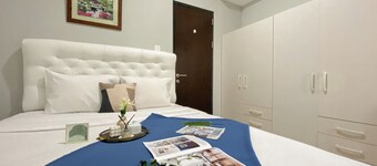 Minimalist And Cozy 1BR at Royal Heights Apartment