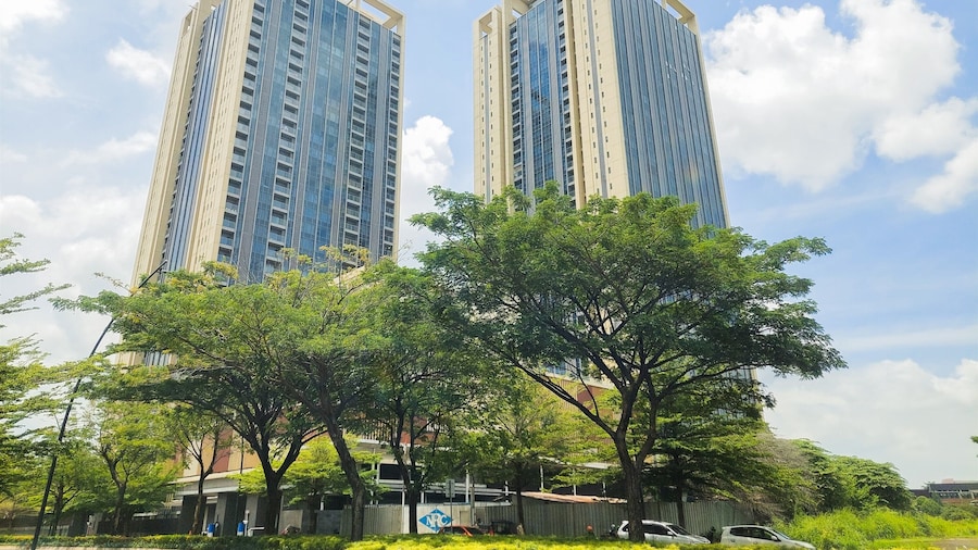 Warm and Spacious 1BR at Branz BSD City Apartment