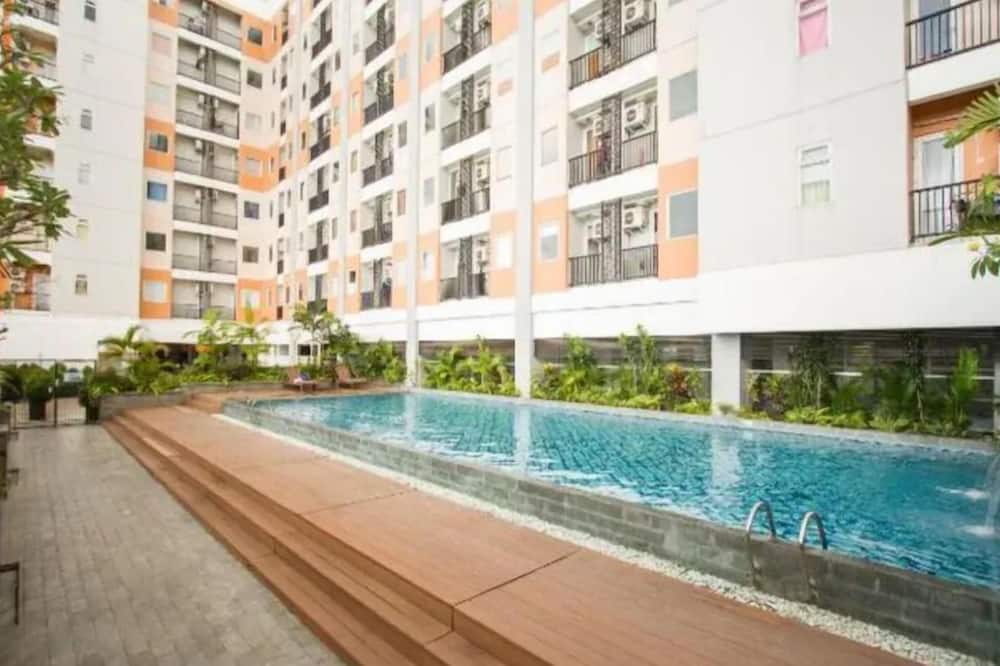 Enjoy Living Studio Student Castle Yogyakarta Apartment