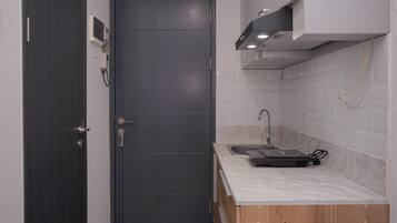 Standard Studio, 1 Bedroom (Apartment) | Private kitchen