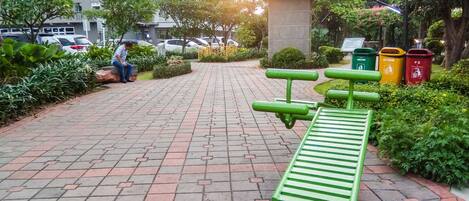 Zona de juegos infantil al aire libre