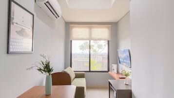 Standard Apartment, 2 Bedrooms (Apartment) | Living room