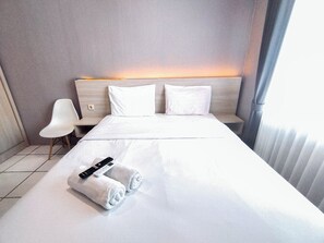 Room - Restful and Simply Studio at The City Square Apartment (Surabaya)