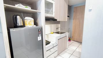 Standard Studio, 1 Bedroom (Apartment) | Private kitchen