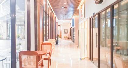 Pleasurable 1BR Apartment Patraland Amarta