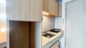 Standard Studio, 1 Bedroom (Apartment) | Private kitchen - Good Place Studio Apartment Elpis Residence (Jakarta)