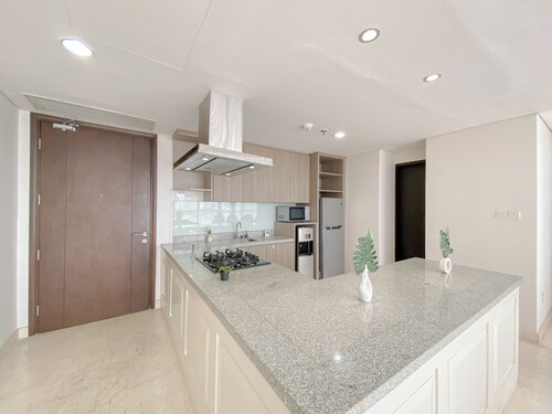 Nice and Comfy 2BR Apartment at Ciputra World 2