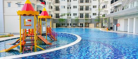 Children’s play area – outdoor