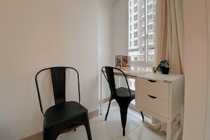 Standard Studio, 1 Bedroom (Apartment) - Comfortable Studio Room Apartment Tokyo Riverside PIK 2 (Teluknaga)