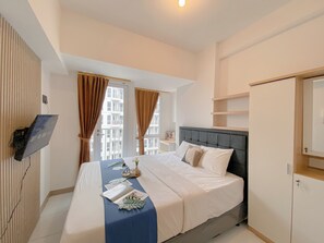 Standard Studio, 1 Bedroom (Apartment) - Best Furnished and Homey Studio at Tokyo Riverside PIK 2 Apartment (Teluknaga)