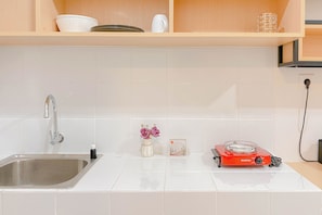 Standard Studio, 1 Bedroom (Apartment) | Private kitchen