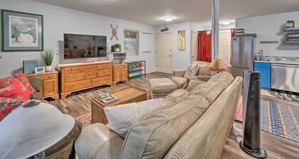 McCall`s Cabin w/ AC, Firepit, Hot Tub & Kayaks