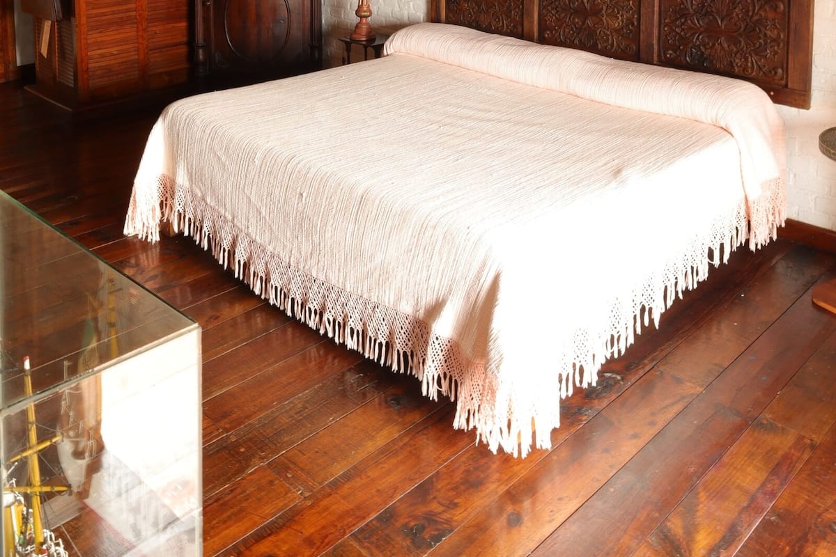 Habitación Deluxe doble, vistas al lago | Colchones viscoelásticos y ropa de cama