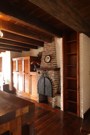 Chambre Double Deluxe, vue lac | Coin séjour