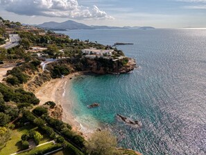 Plage à proximité, chaise longue
